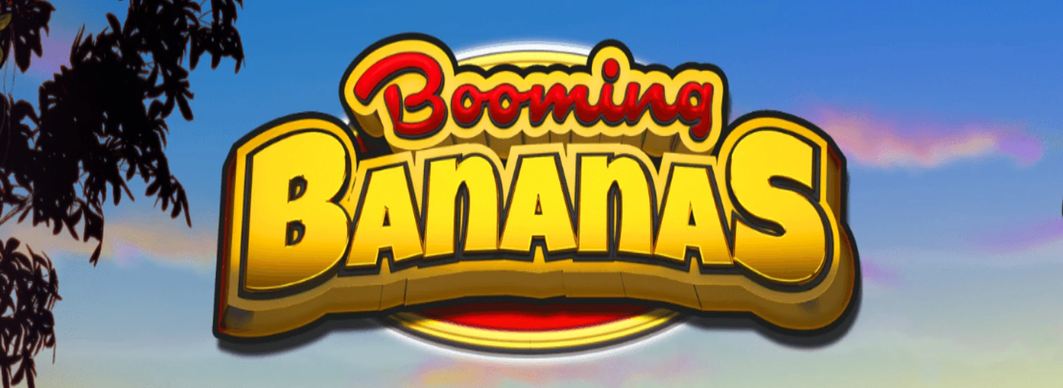 Logo mit dem Schriftzug „Booming Bananas“ in gelber und roter Schrift vor einem blauen Himmel mit rosa Wolken und schwarzen Blättersilhouetten.