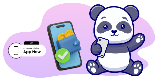 Ein freundlicher Panda hält ein Telefon und ermutigt die Zuschauer, die App auf iOS herunterzuladen, während ein Wallet und ein Häkchen-Symbol sichtbar sind.