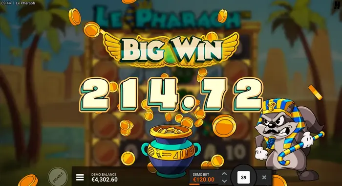 Ein Screenshot des Spielautomaten Le Pharaoh, der die Meldung BIG WIN mit einer Auszahlung von 214,72 € und von den Walzen fallenden Münzen zeigt.